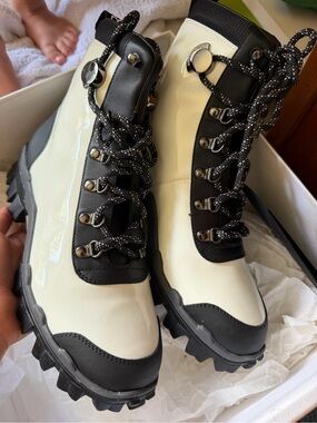NEW Moncler Black & Cream Chunky Lug Hiking Boots